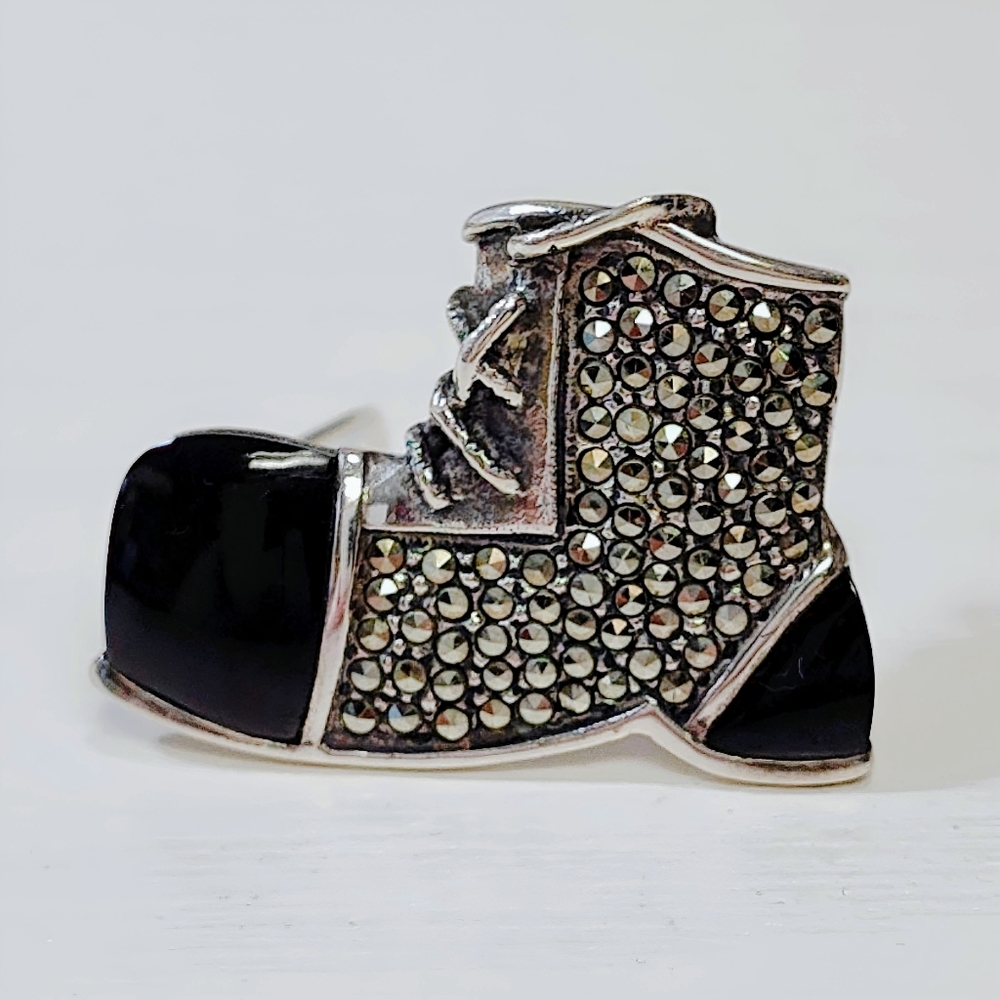 Vintage Art Deco Era Sterling Silver Marcasite Black Onyx Boot Brooch Pin - Picture 3 of 12